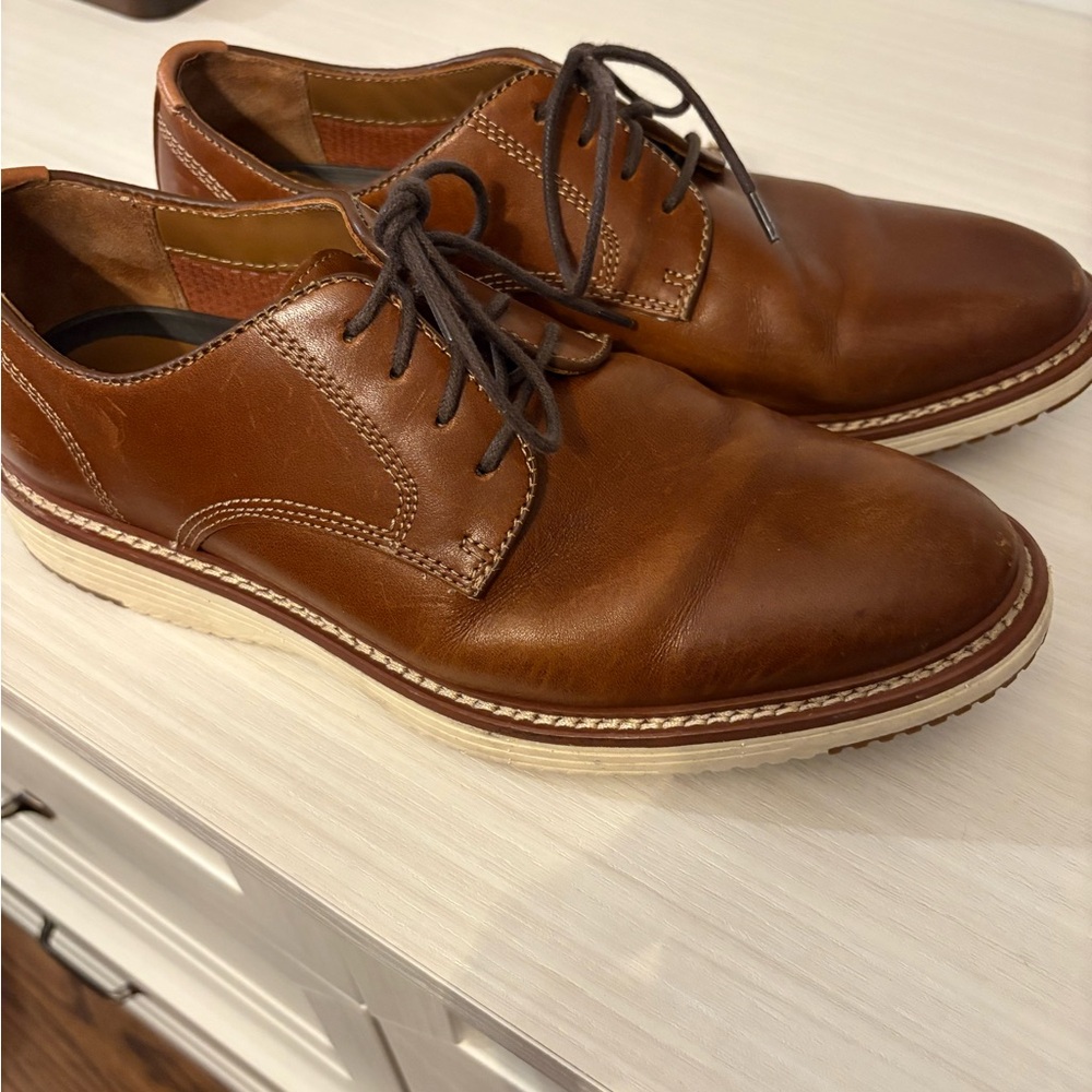Johnston Murphy brown dress sneakers. Sz 8